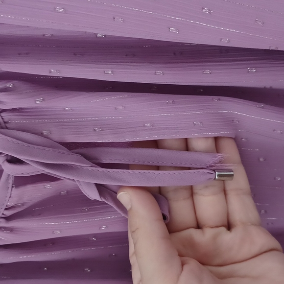 White House Black Market Blouse - Picture 13 of 13